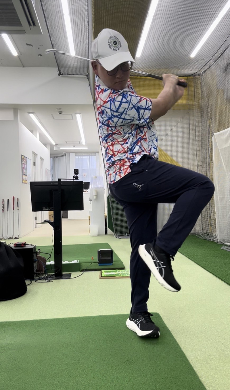 カッコよくフィニッシュは取れてますか？│池袋ゴルフアカデミー