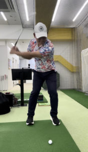 カッコよくフィニッシュは取れてますか？│池袋ゴルフアカデミー