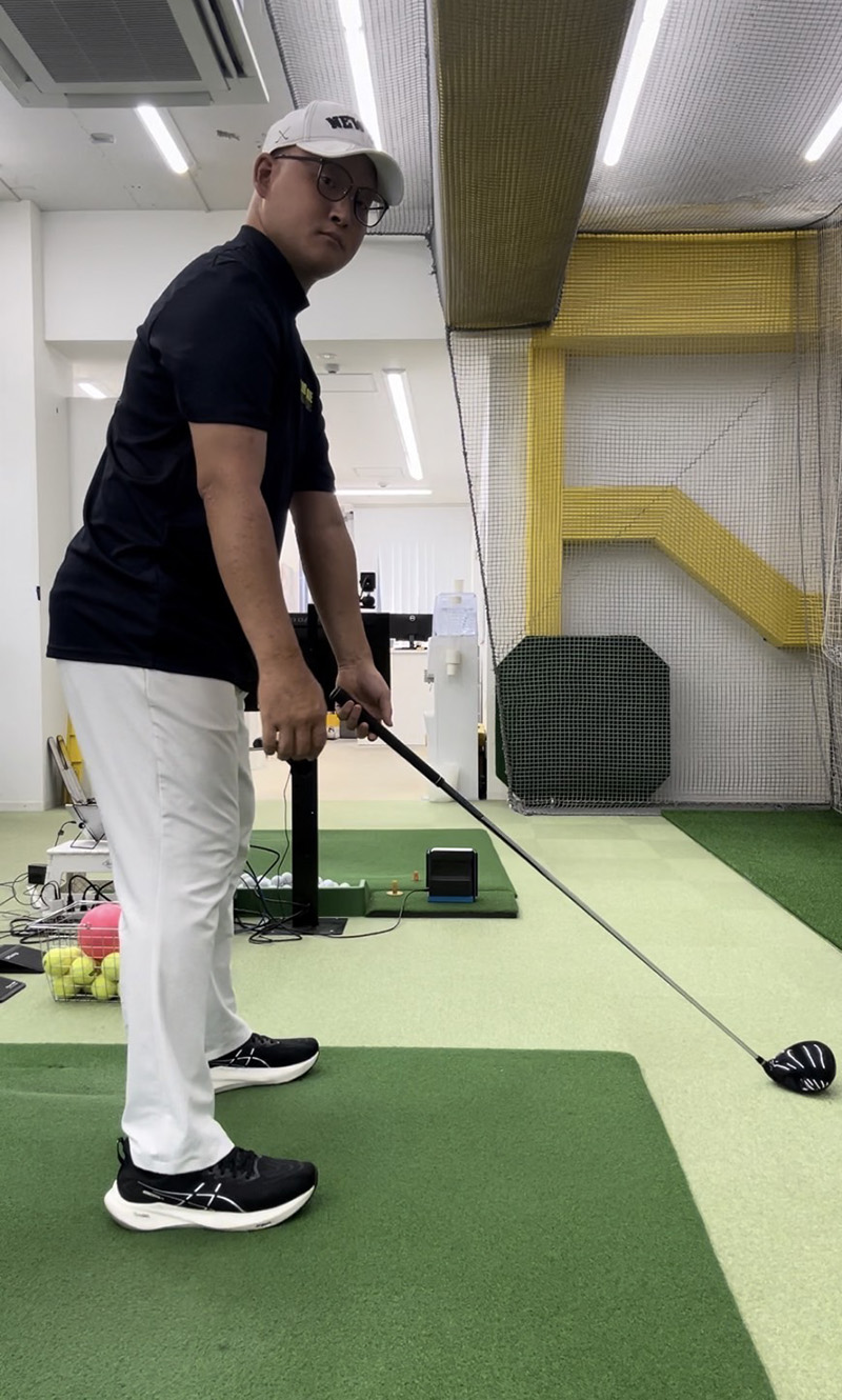 皆さんはドライバー、正しく構えられてますか？│池袋ゴルフアカデミー