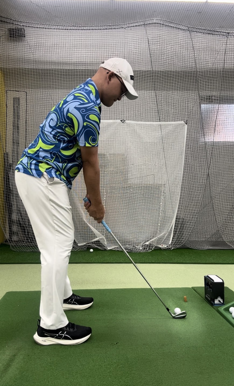 アドレスがカッコ良く取れない方に共通点がある事を発見│池袋ゴルフアカデミー