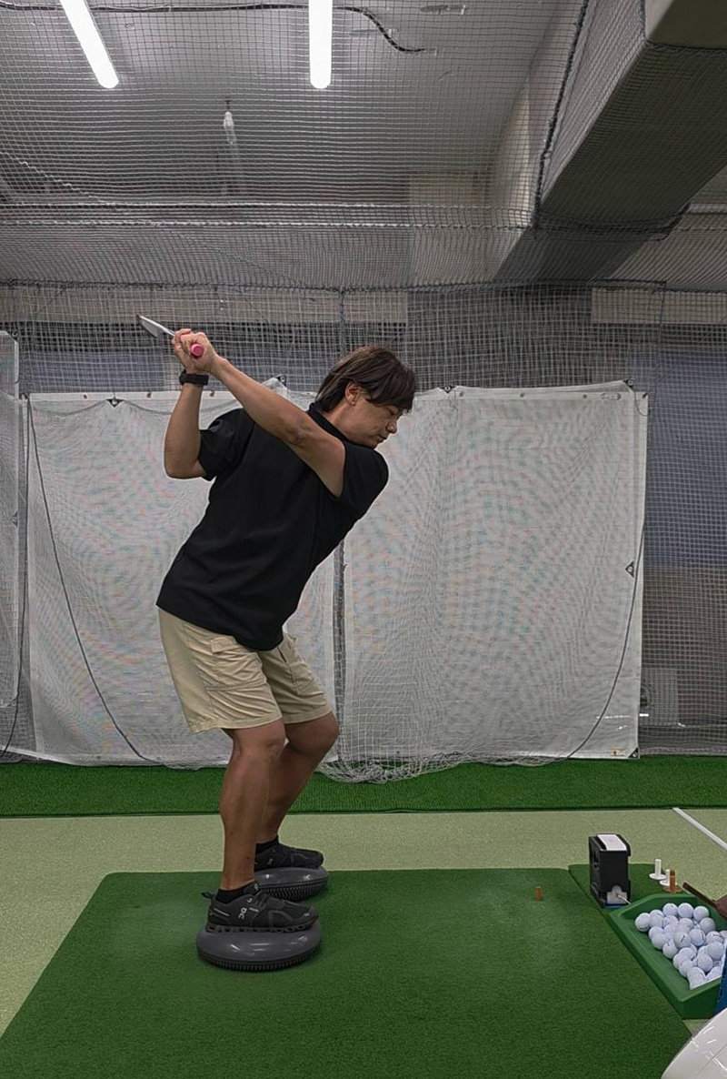 軸意識できてますか？│池袋ゴルフアカデミー