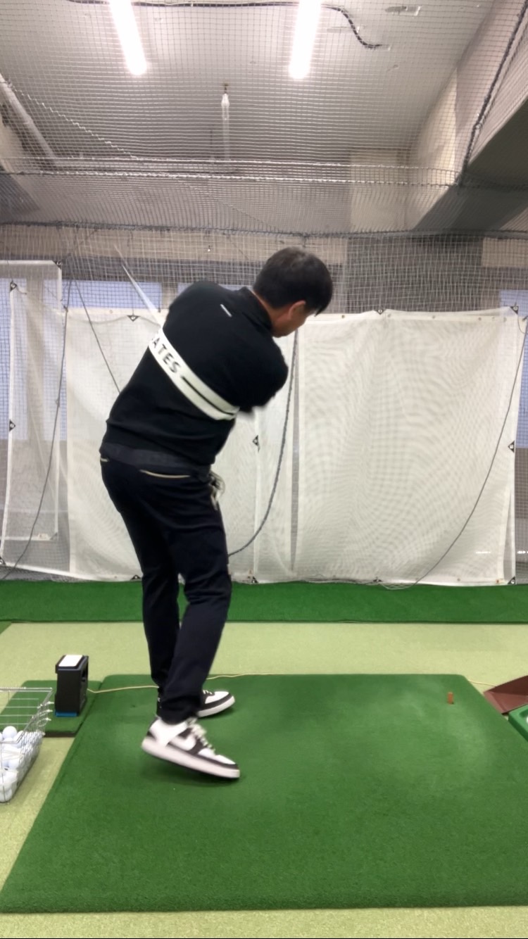 トップをコンパクトに│池袋ゴルフアカデミー