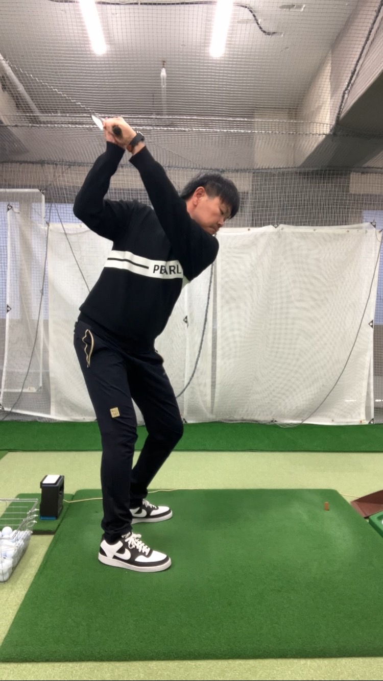 トップをコンパクトに│池袋ゴルフアカデミー