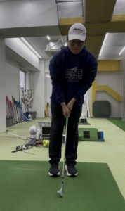 ドライバー、アイアン、アプローチそれぞれの構え方の違い│池袋ゴルフアカデミー