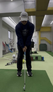 ドライバー、アイアン、アプローチそれぞれの構え方の違い│池袋ゴルフアカデミー