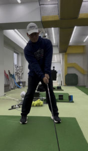 ドライバー、アイアン、アプローチそれぞれの構え方の違い│池袋ゴルフアカデミー
