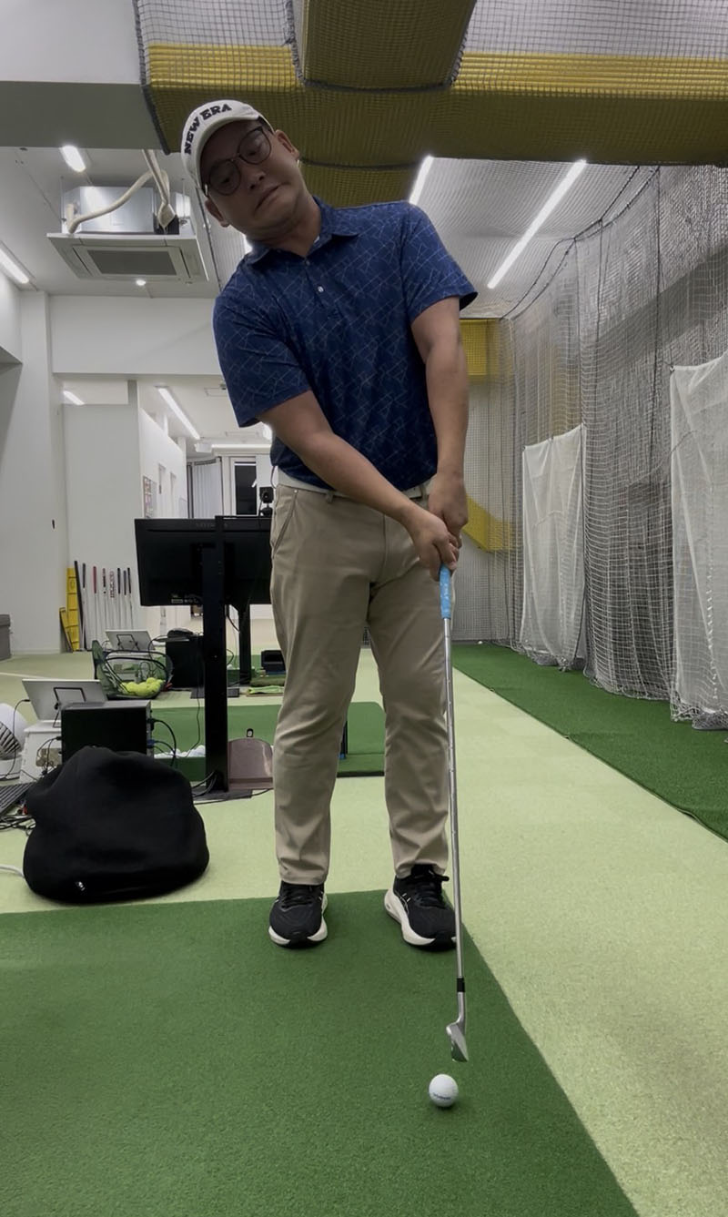 トップの直し方をレクチャー│池袋ゴルフアカデミー