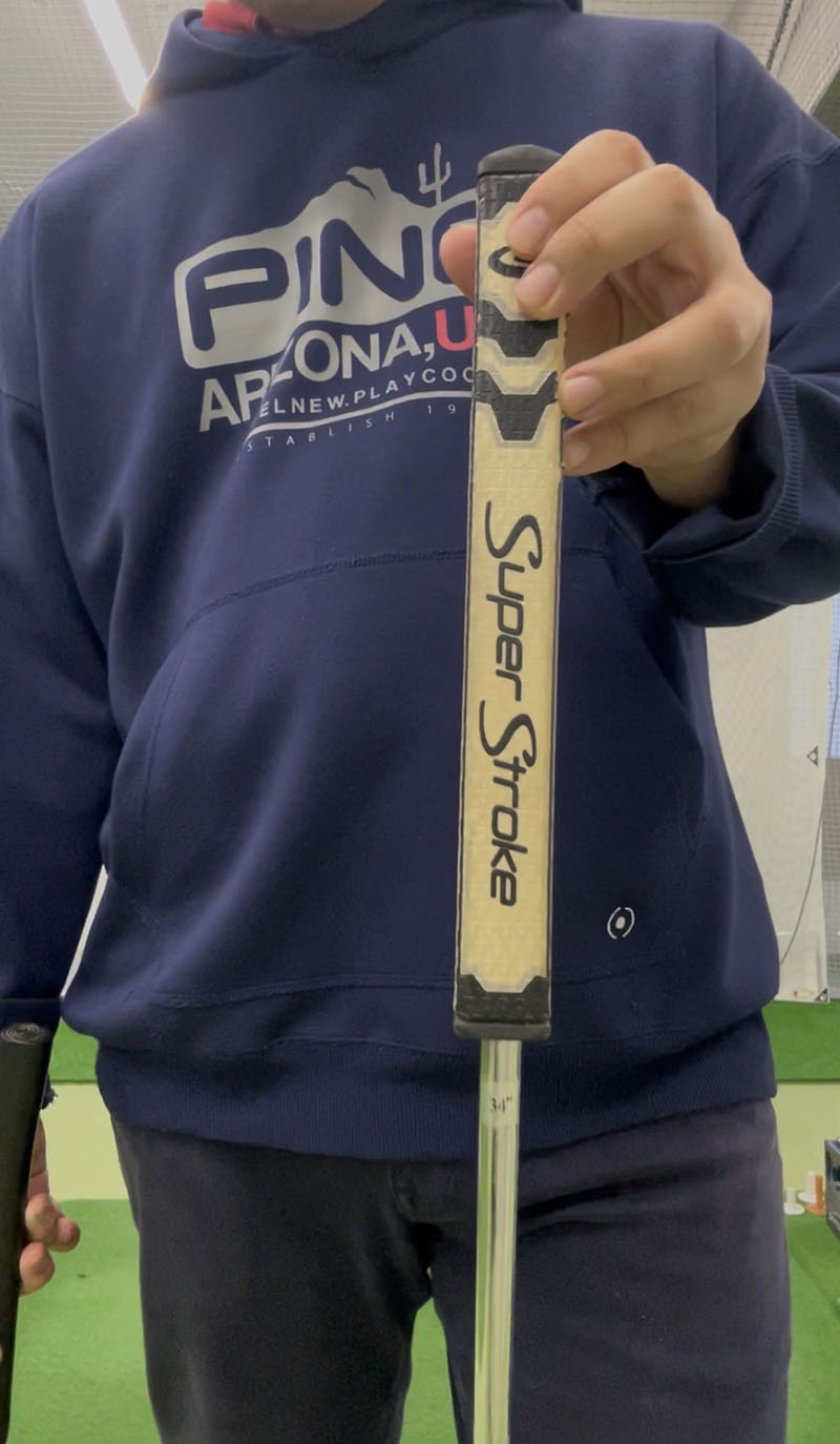 パターのグリップ。太い方が良いか細い方が良いか。│池袋ゴルフアカデミー