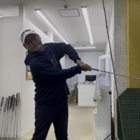 チキンウイング撲滅！│池袋ゴルフアカデミー