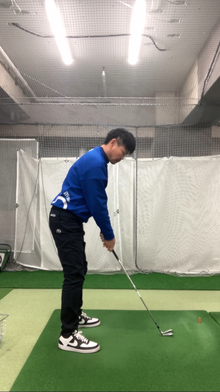 アイアンで低い打ち出し練習│池袋ゴルフアカデミー