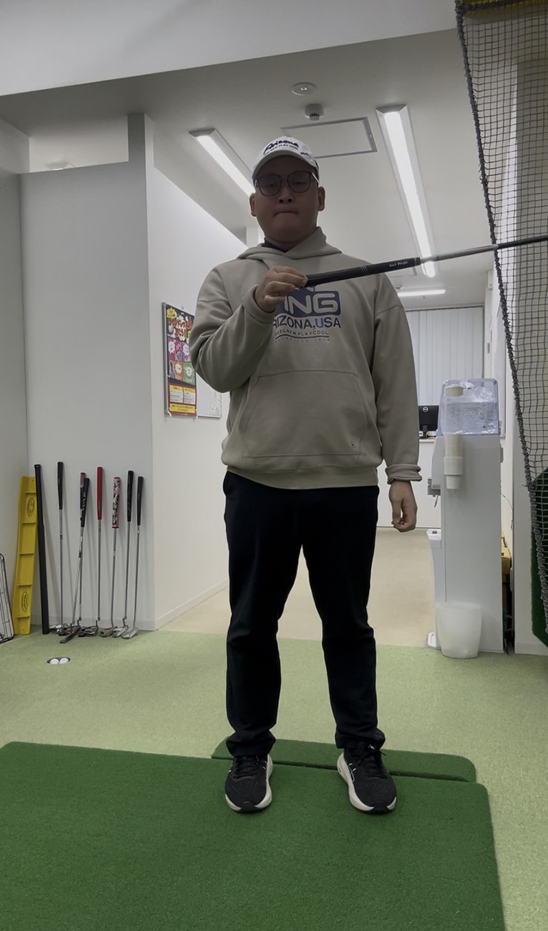今回は地面反力の体感方法をレッスン│池袋ゴルフアカデミー