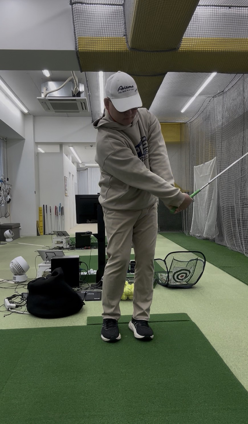 アプローチの手首の小ワザ!│池袋ゴルフアカデミー