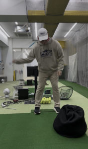 さあ〜トップオブスイングまでは完璧だぞ〜│池袋ゴルフアカデミー