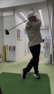 ゴルフスイングはリキんで良いんです！│池袋ゴルフアカデミー