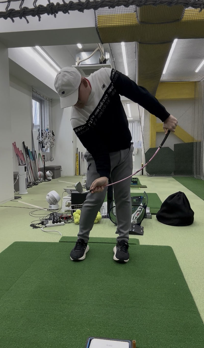 皆さんは道具にしっかり負荷を掛けれていますか？│池袋ゴルフアカデミー