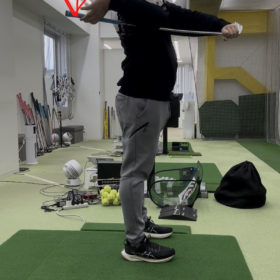 肩周りのストレッチ！│池袋ゴルフアカデミー
