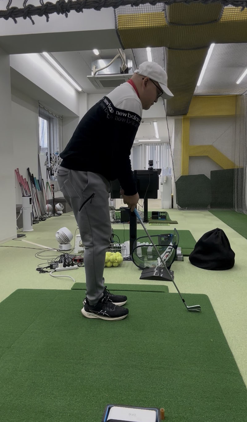 肩周りのストレッチ！│池袋ゴルフアカデミー