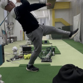 オーバースイングは何故ダメなのか？│池袋ゴルフアカデミー